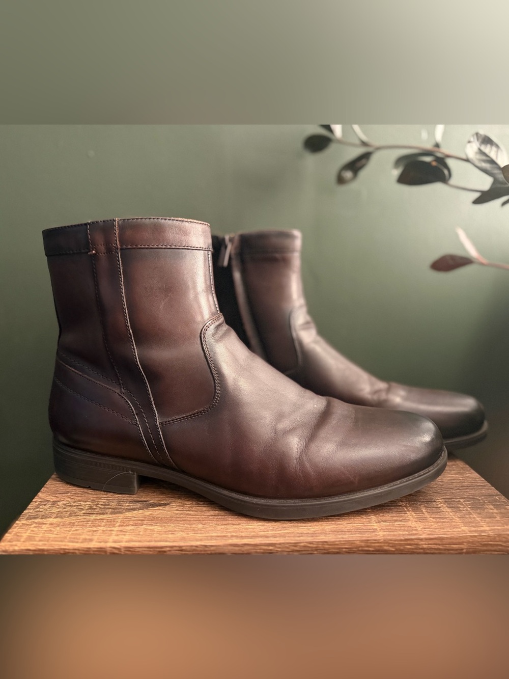 Authentic Midtown Florsheim Boot